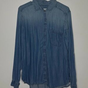 American Eagle Denim Ombré Button-Up Shirt